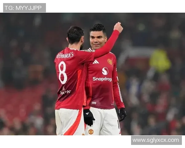 曼联与巴黎精彩对决全场录像回顾尽享比赛精彩瞬间 曼联与巴黎精彩对决全场录像回顾尽享比赛精彩瞬间