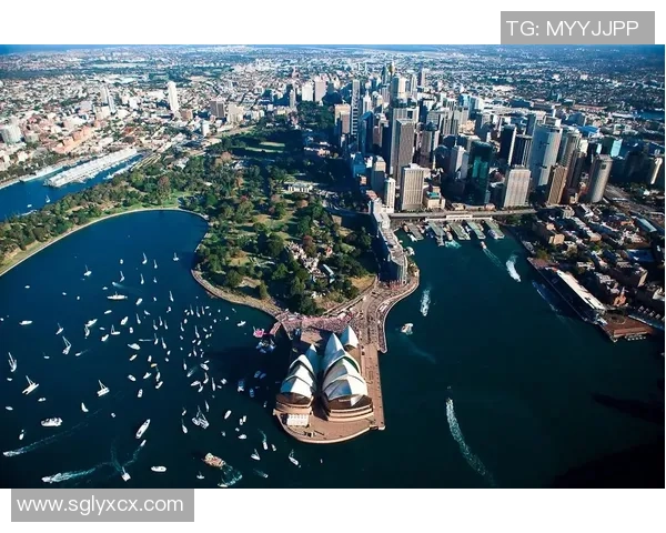 西悉尼与中央海岸的激烈对决展现澳超联赛的精彩与魅力 西悉尼与中央海岸的激烈对决展现澳超联赛的精彩与魅力