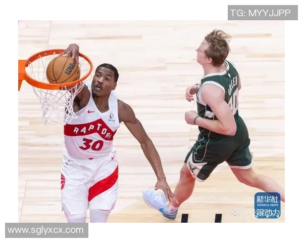 雄鹿与猛龙半场广告精彩回顾与品牌合作亮点分析 雄鹿与猛龙半场广告精彩回顾与品牌合作亮点分析